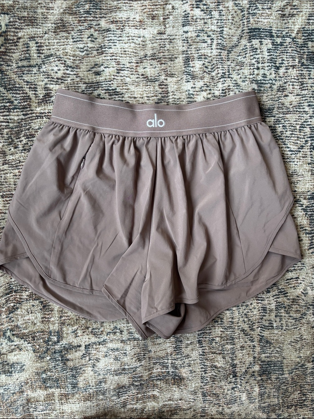 Alo match point shorts